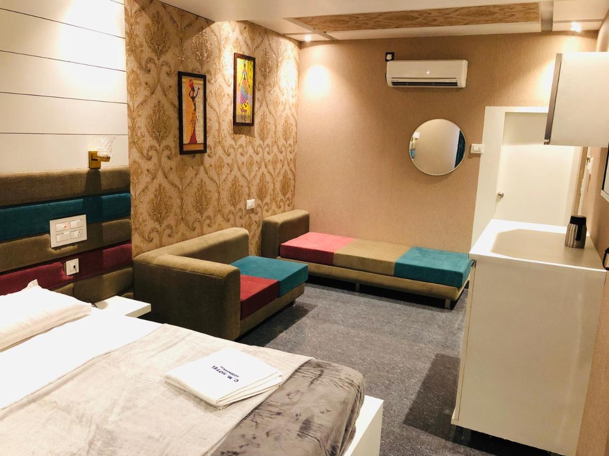 C M Hotel Dharmapuri Εξωτερικό φωτογραφία